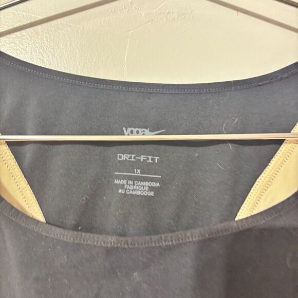 NWT Nike Dri-FIT DR0779-010 Luxe Cropped Tank Top Bra 1X Black Beige Stretch - Picture 6 of 11